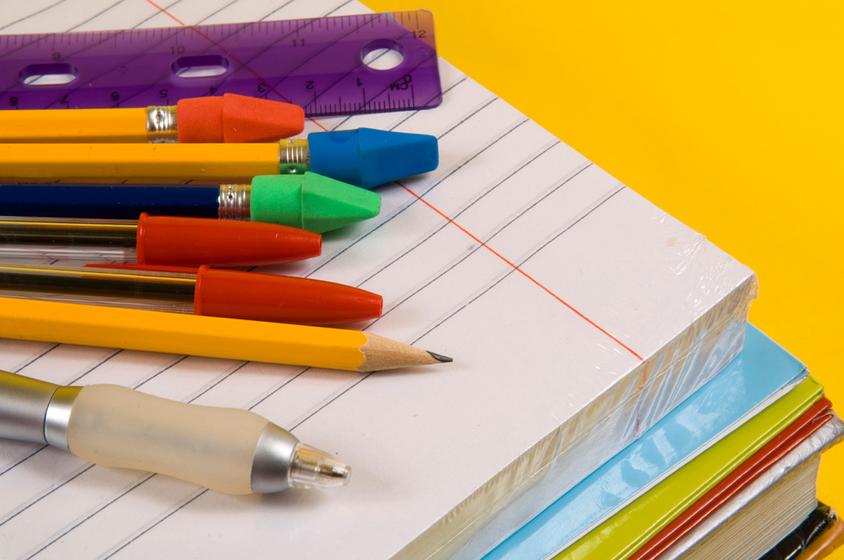 schoolsupplies.2661f32913.jpg